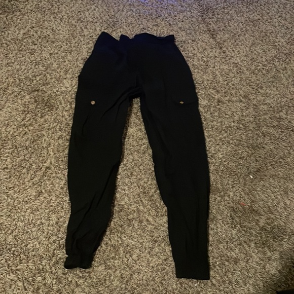 Black Cargos - Picture 2 of 2